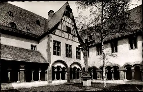 Ak Aschaffenburg in Unterfranken, Kreuzgang, Stiftskirche