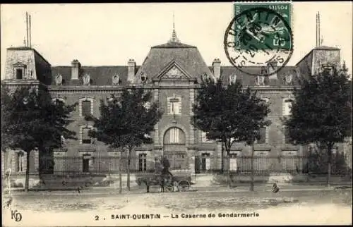 Ak Saint Quentin Aisne, La Caserne de Gendarmerie