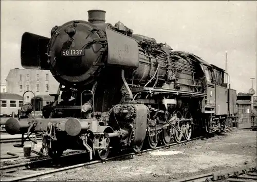 Ak Deutsche Eisenbahn, Bundesbahn, Güterzuglokomotive, 50 1337, Dampflok