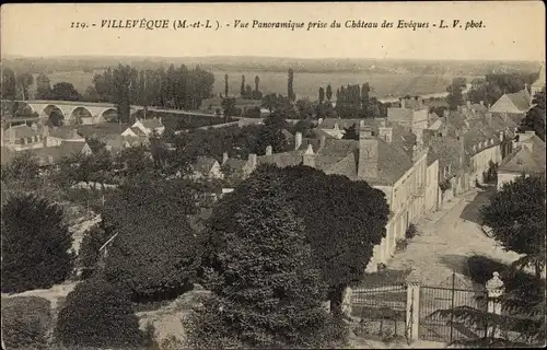 Ak Villevêque Maine et Loire, Vue Panoramique prise du Chateau des Eveques