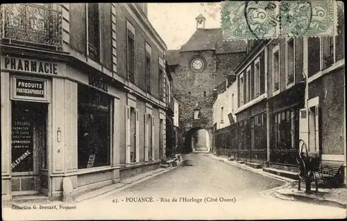 Ak Pouancé Maine et Loire, Rue de l'Horloge