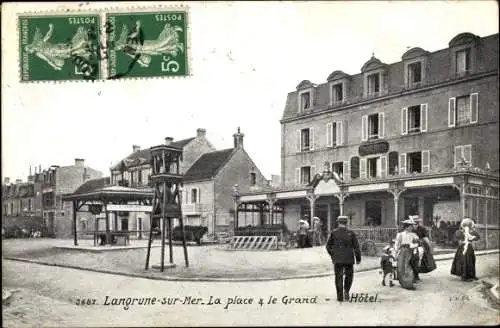 Ak Langrune sur Mer Calvados, La Place, Le Grand Hotel