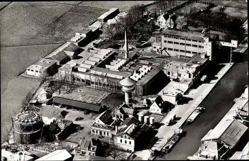 Ak Nijkerk Gelderland, N. V. Zaanlandsche Cacaofabriek, Luftbild