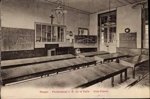 Ak Rouen Seine Maritime, Pensionnat J. B. de la Salle, Une Classe