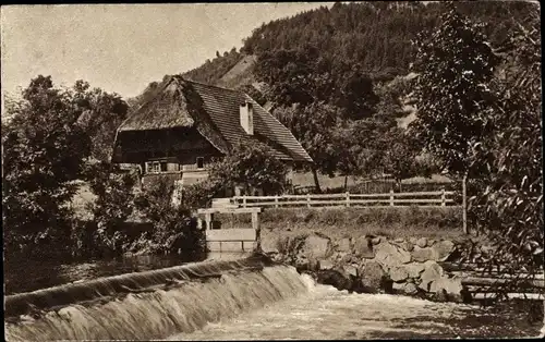 Ak Gutach an der Schwarzwaldbahn, Schwarzwaldhaus