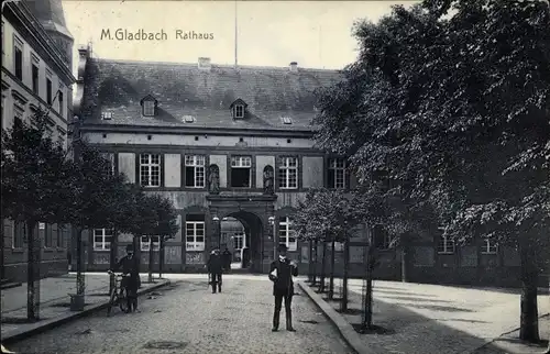 Ak Mönchengladbach in Nordrhein Westfalen, Partie am Rathaus