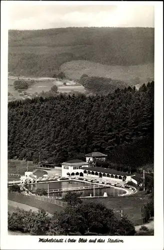 Ak Michelstadt im Odenwald, Blick auf das Stadion, Wald