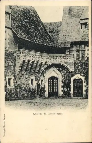 Ak Le Plessis Macé Maine et Loire, Le Chateau