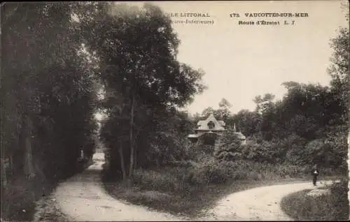 Ak Vaucottes sur Mer Seine Maritime, Route d'Etretat