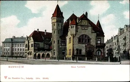 Ak Mannheim, Hauptansicht der Turnhalle, Zaun, Häuser