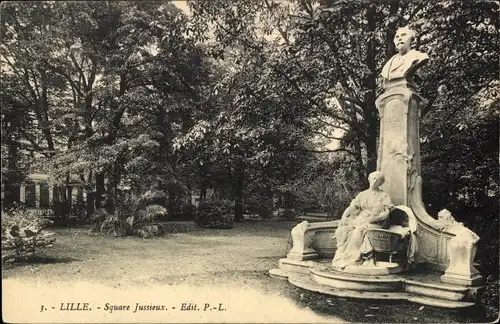 Ak Lille Nord, Square Jussieux, monument