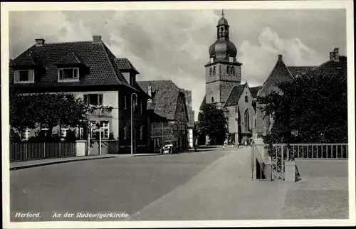 Ak Herford in Westfalen, Weg zur Radewiger Kirche, Straßenpartie