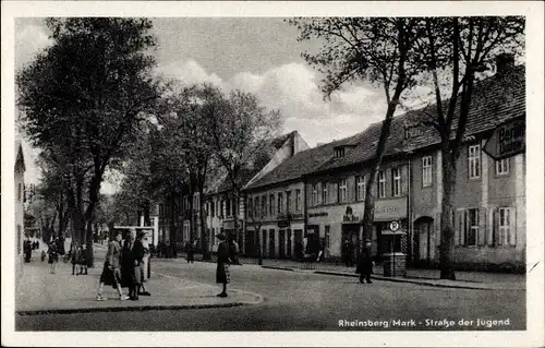 Ak Rheinsberg in der Mark, Straße der Jugend