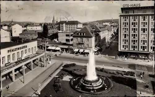 Ak Kaiserslautern in der Pfalz, Fackelrondell, Pfalztheater, Ote Haus