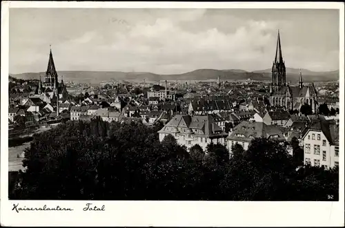 Ak Kaiserslautern, Blick über die Stadt, Kirche