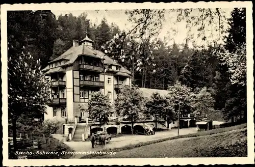 Ak Bad Schandau an der Elbe, Hotel Schrammsteinbaude, Zufahrt mit Aufgang und Terrasse