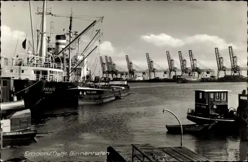 Ak Emden in Ostfriesland, Binnenhafen, Hebekräne