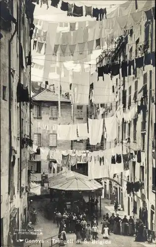 Ak Genova Genua Ligurien, Truogoli di S. Brigida, Blick in eine Wohngasse