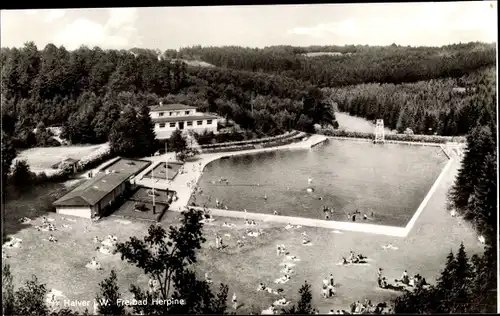 Ak Halver im Märkischen Kreis, Strandfreibad Herpine, Totalansicht