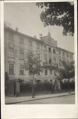 Foto Ak Heidelberg am Neckar, Straßenpartie