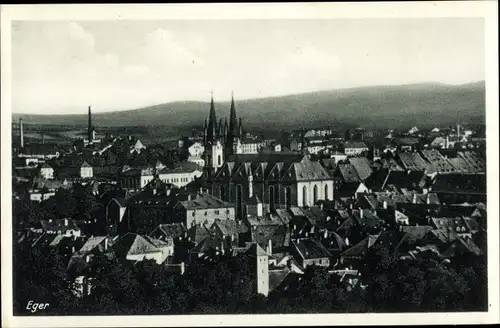 Ak Cheb Eger Reg. Karlsbad, Blick auf den Ort, Kirche, Häuser