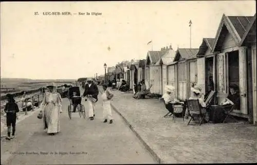 Ak Luc sur Mer Calvados, Sur la Digue