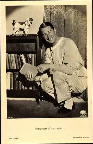 Ak Schauspieler Maurice Chevalier, Portrait