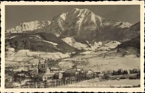 Ak Spital am Pyhrn in Oberösterreich, Gesamtansicht, Großer und kleiner Pyhrgas, Winter