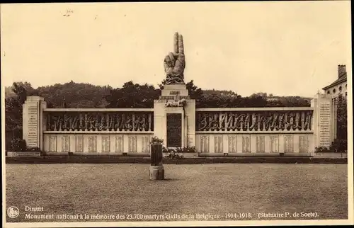 Ak Dinant Wallonien Namur, Monument national a la memoire des 23.700 martyrs civils de la Belgique