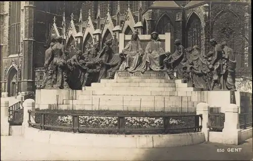 Foto Ak Gand Gent Ostflandern, Denkmal Hubert et Johann Van Eyck