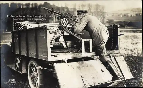 Ak Erobertes französisches Maschinengewehr zum Beschießen von Flugzeugen, 1. WK