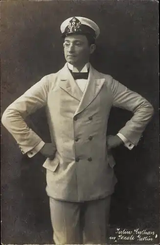 Foto Ak Opernsänger und Schauspieler Julius Kuthan, Ideale Gattin, Portrait