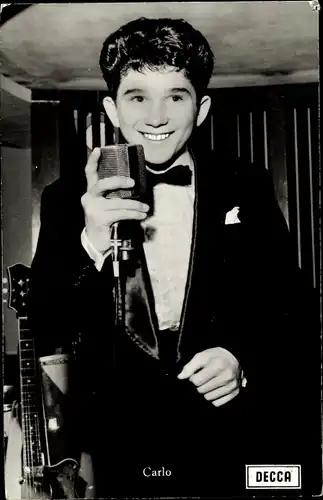 Ak Sänger Carlo, Portrait, Mikrofon, Decca Schallplatten
