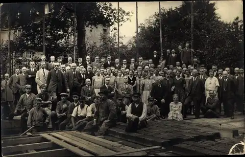 Foto Ak Oldenburg im Großherzogtum Oldenburg, Gruppenportrait, Bauarbeiter