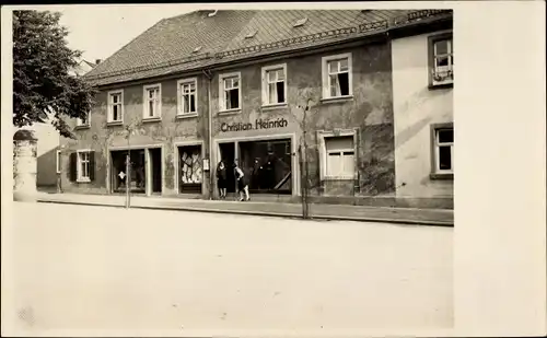 Foto Ak Rehau im Fichtelgebirge Oberfranken, Textilhandlung, Schaufenster