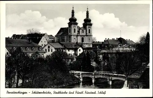 Ak Donaueschingen im Schwarzwald, Schützenbrücke, Stadtkirche, Schloss
