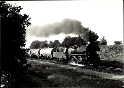 Foto Büchen im Herzogtum Lauenburg, Deutsche Eisenbahn, Dampflok 50 4067, 1973