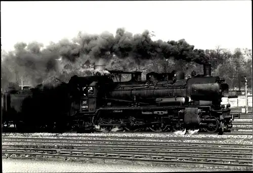 Foto Rottweil am Neckar, Deutsche Eisenbahn, Dampflok 038 772 mit N 3911, 1974