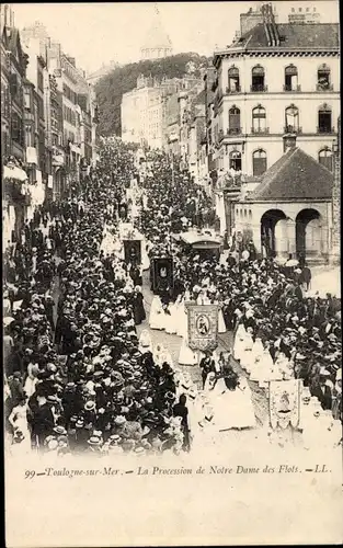 Ak Boulogne sur Mer Pas de Calais, La Procession de Notre Dame des Flots