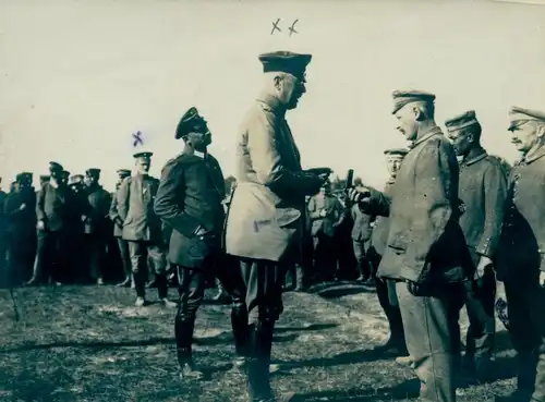 Foto Fürst von Waldeck, Ernst von Sachsen-Meiningen, Generalleutnant Diefenbach, Auszeichnung, I. WK