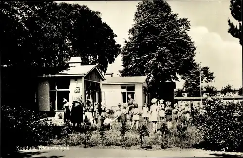 Ak Koudum Friesland Niederlande, Kleuterschool