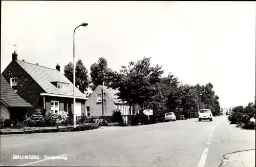 Ak Bruinisse Zeeland, Dorpsweg