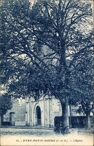 Ak Evry Petit Bourg Essonne, L'Eglise