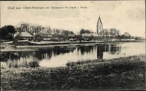 Ak Altenkrempe in Holstein, Blick vom Ufer zum Ort