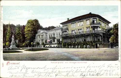 Ak Bad Pyrmont in Niedersachsen, Kaiserplatz mit Kriegerdenkmal