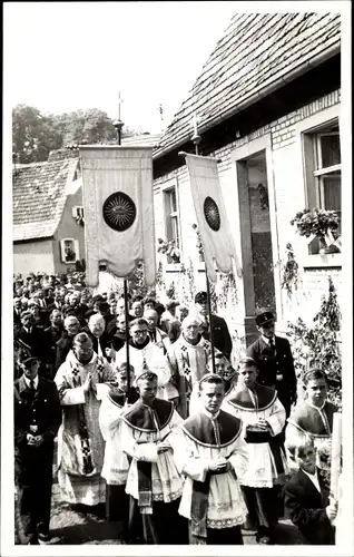 Foto Ak Malschenberg Rauenberg in Baden, Prozession, Geistliche