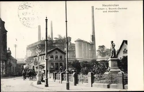 Ak Neunkirchen Bezirk Trier Saarland, Freiherr von Stumm Denkmal und Hochöfen