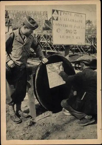 Ak Scheibenhardt in der Pfalz, Premier village occupe par les troupes francaises 1945