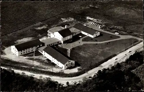 Ak Sahlenburg Cuxhaven in Niedersachsen, Familien Ferienhaus Stella Maris, Fliegeraufnahme