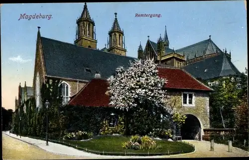 Ak Magdeburg, Dom, Remtergang, Vorplatz